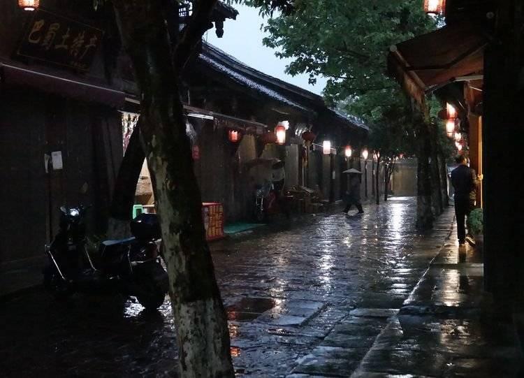 废弃精神病院逃脱